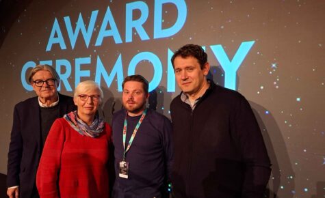 Die Kritikerjury mit Arne Kohlweyer, dem Drehbuchautor von "Don't let the Sun".